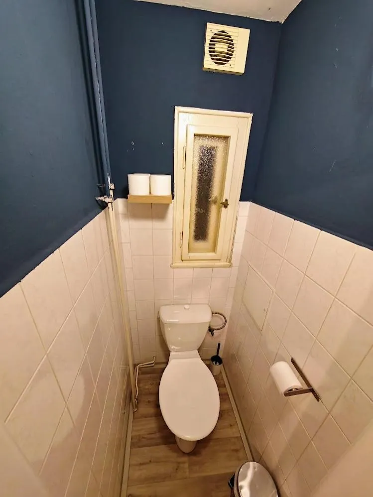 Apartment In Zizkov -301- Prague