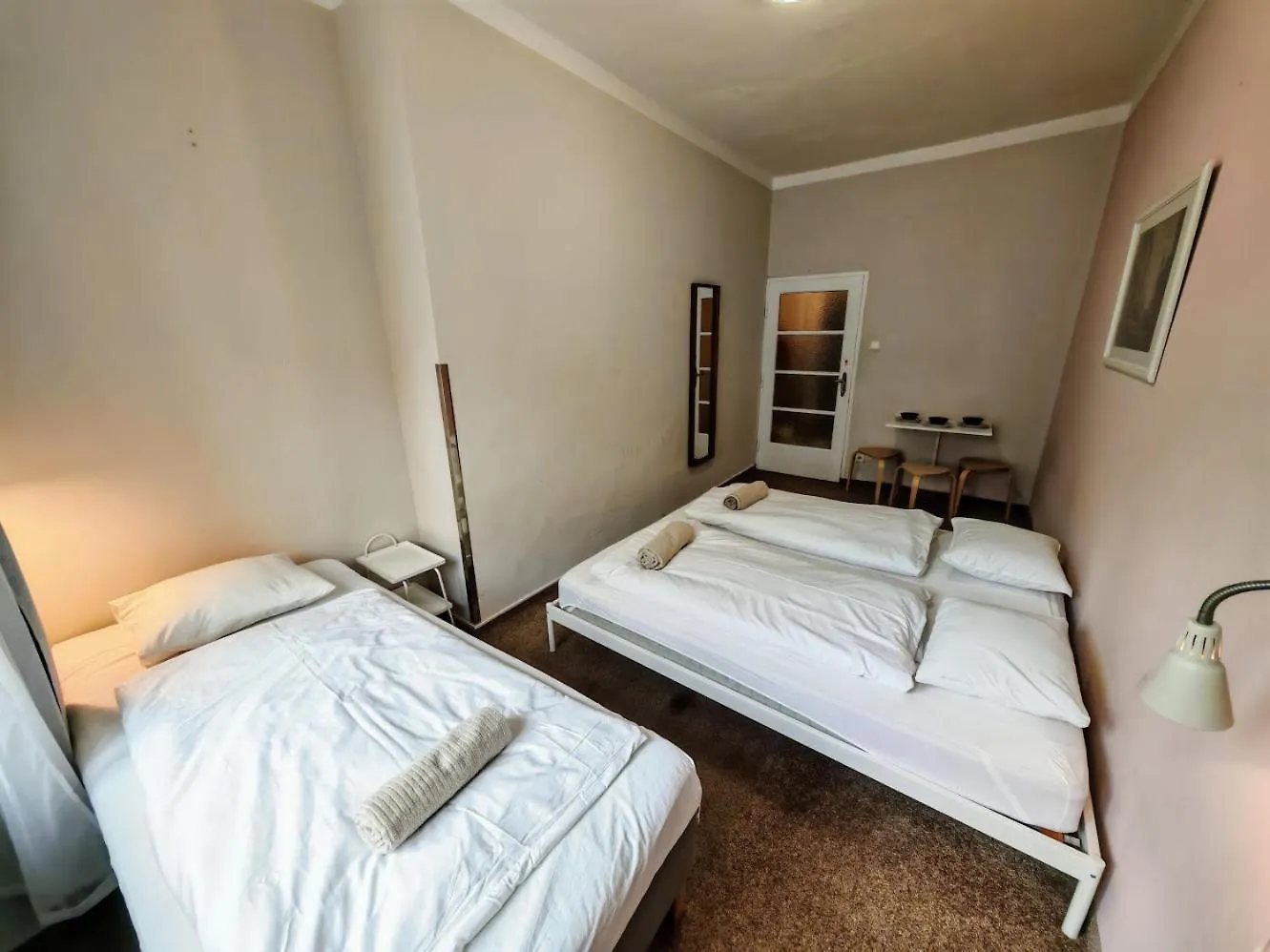 Apartment In Zizkov -301- Prague